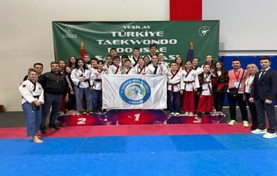 TEPEBAŞI SPOR KULÜBÜ SPORCULARI MADALYALARLA DÖNDÜ